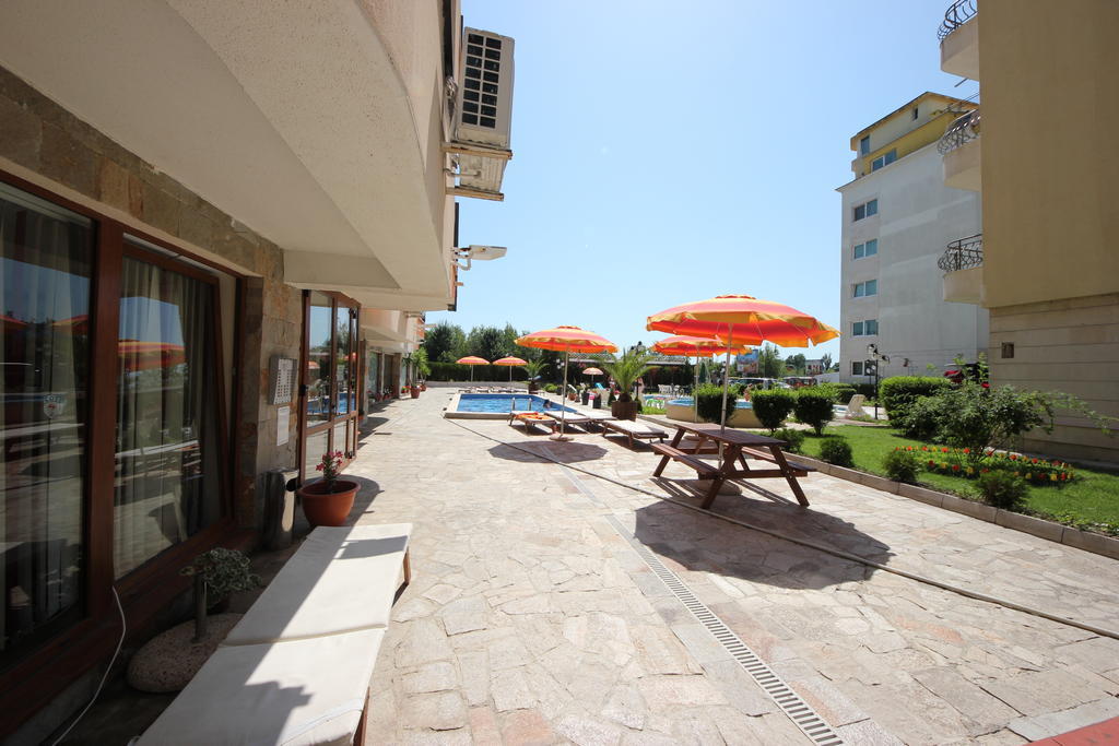Menada Sea Regal Apartments Slantschew brjag Exterior foto